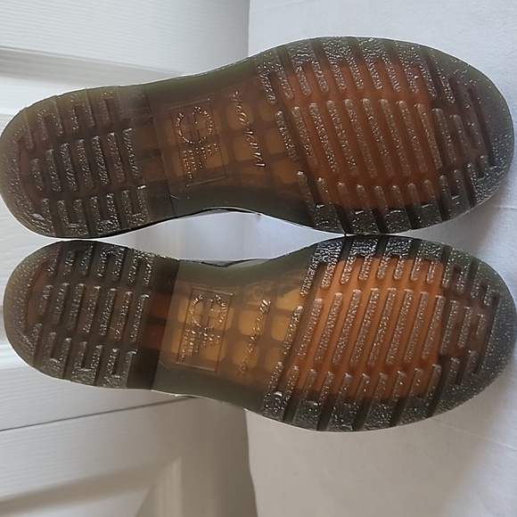 Dr. Martens Women's White Boots Size 7 - Picture 12 of 16